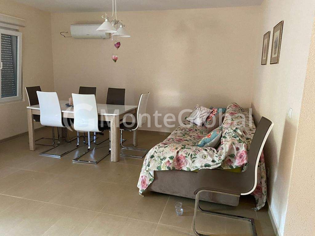 Maison à Dobra Voda, Monténégro, 180 m² - image 2