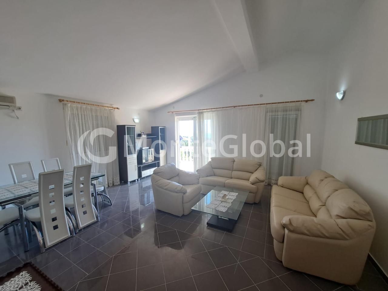 House in Sutomore, Montenegro, 355 m² - picture 2