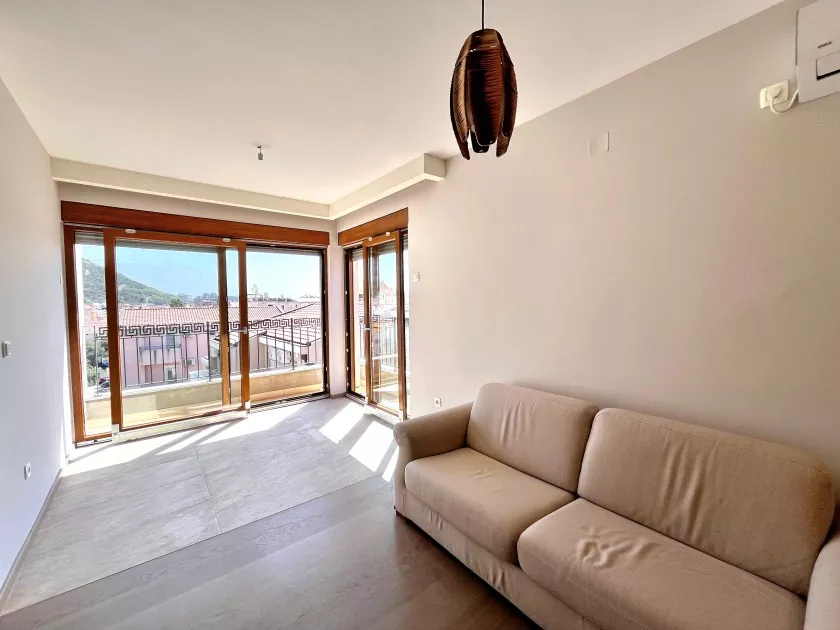 Flat in Budva, Montenegro, 75 m² - picture 2