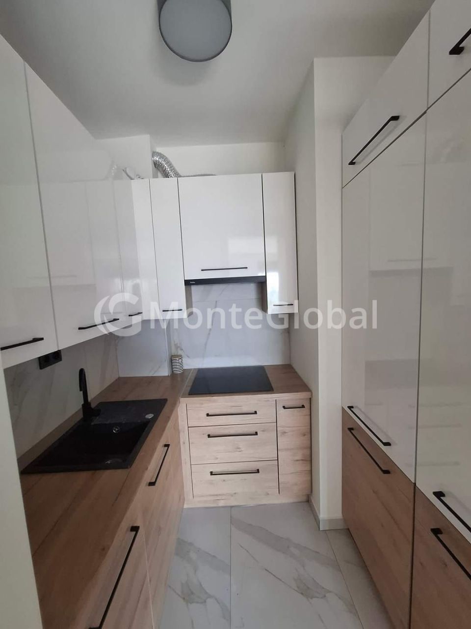 Piso Utekha, Montenegro, 42 m² - imagen 2