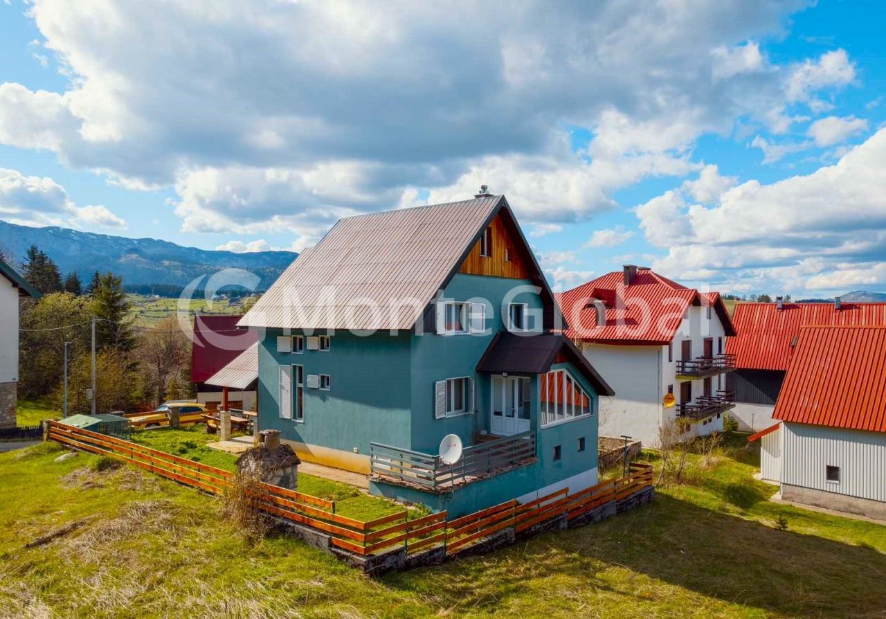 House in Zabljak, Montenegro, 203 m² - picture 2