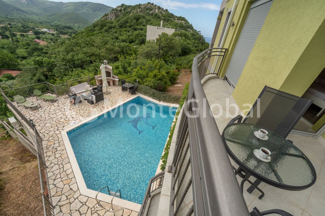 Villa in Buljarica, Montenegro, 690 m² - picture 2