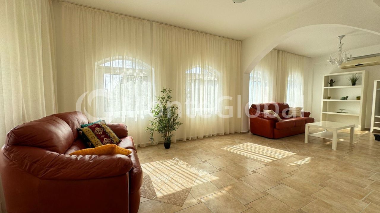 House in Sutomore, Montenegro, 340 m² - picture 2