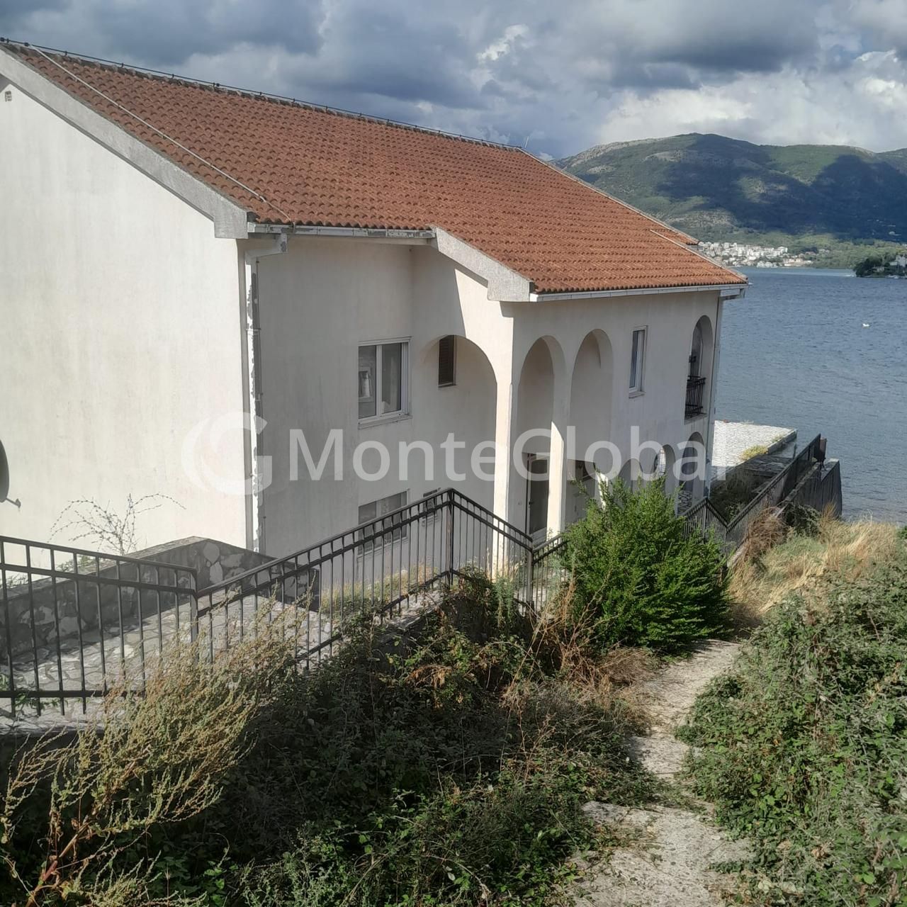 House in Tivat, Montenegro, 700 m² - picture 2