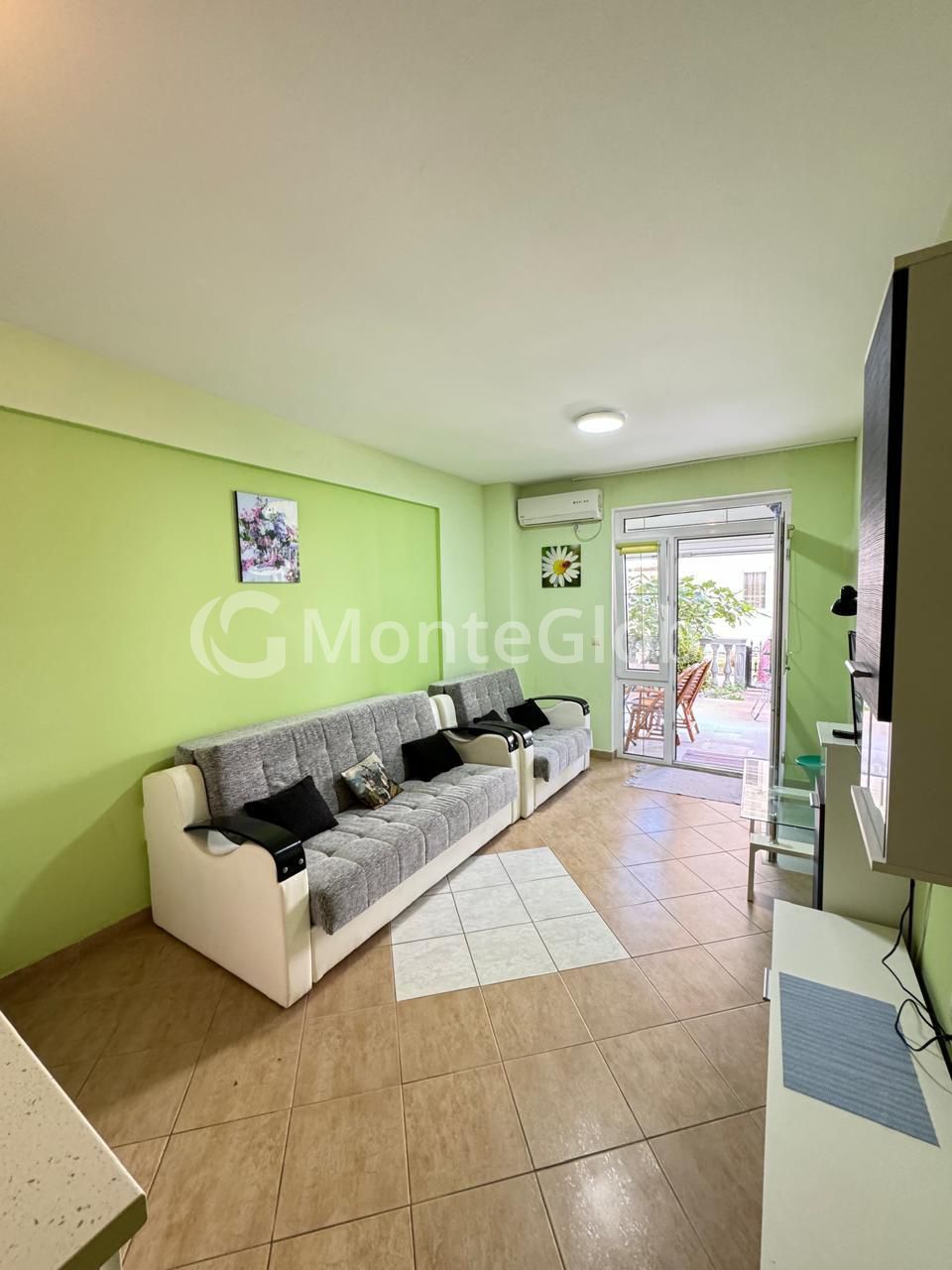 Appartamento a Sutomore, Montenegro, 28 m² - foto 2