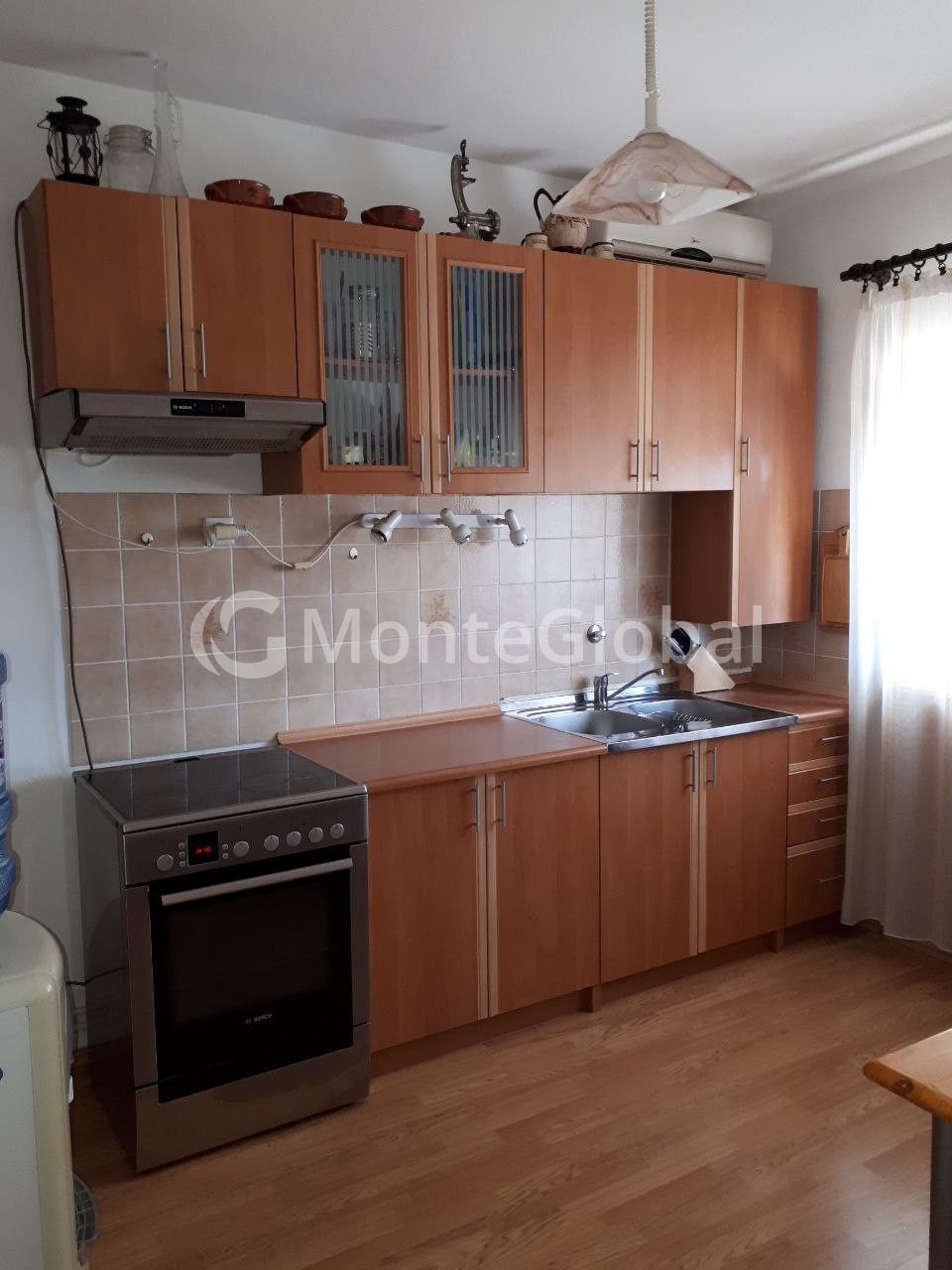 Haus in Sutomore, Montenegro, 290 m² - Foto 3