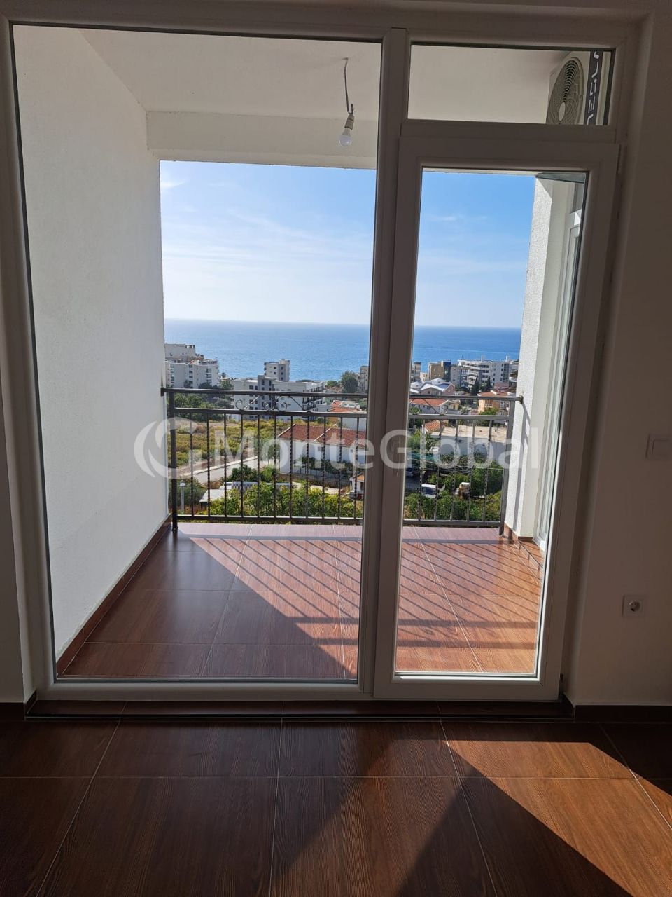 Appartement à Dobra Voda, Monténégro, 68 m² - image 3