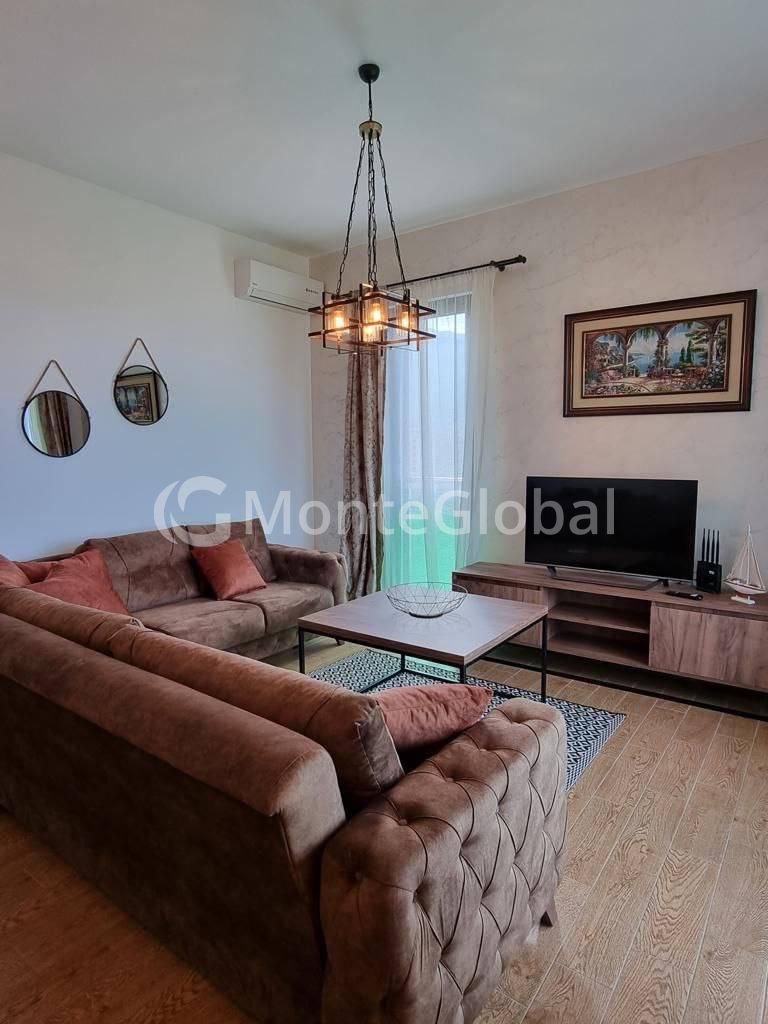 Flat in Becici, Montenegro, 72 m² - picture 3