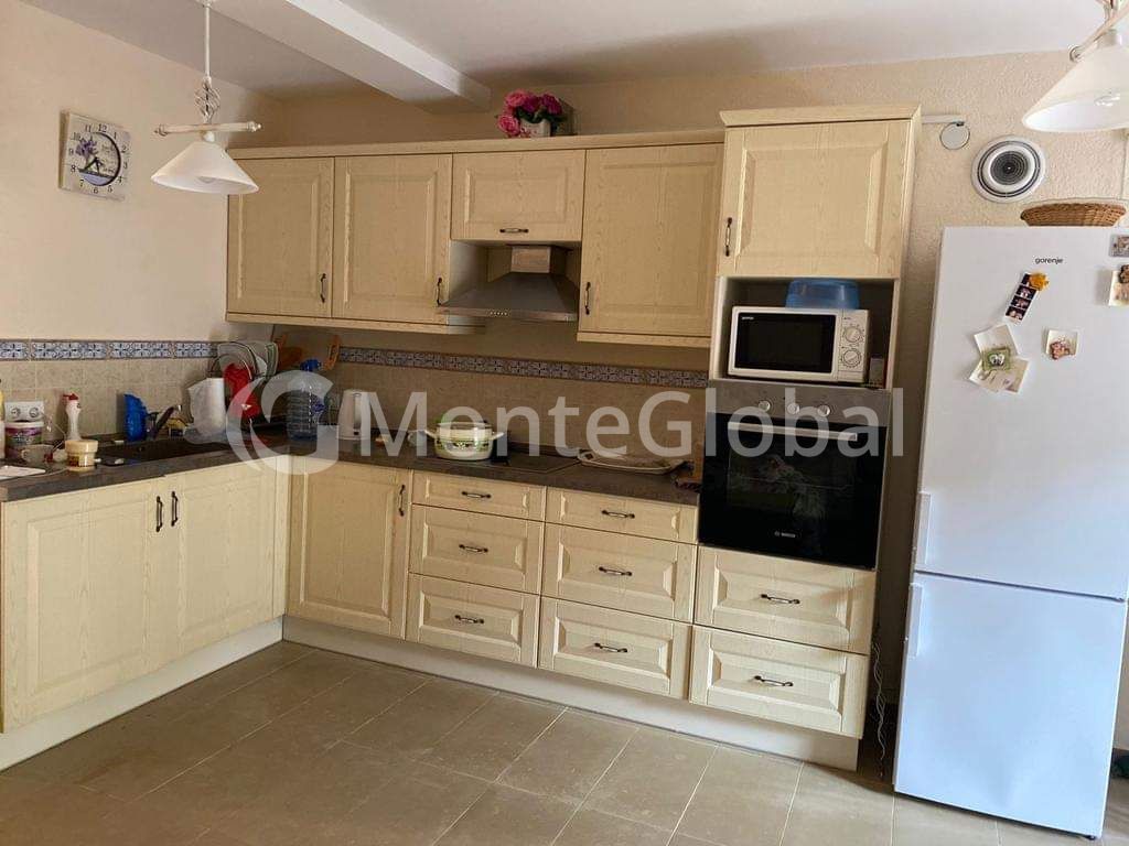 Maison à Dobra Voda, Monténégro, 180 m² - image 3