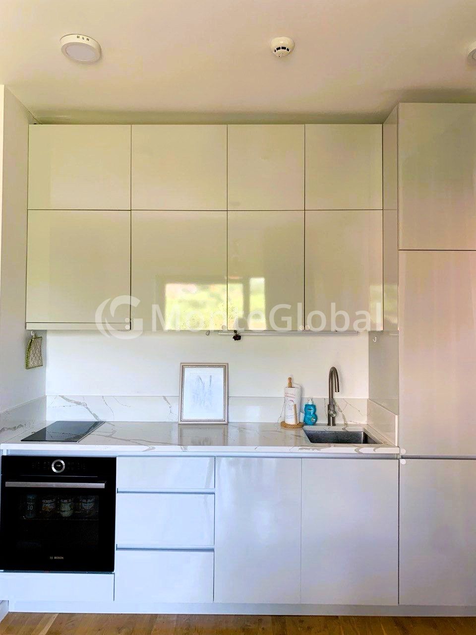 Flat in Dobrota, Montenegro, 52 m² - picture 3