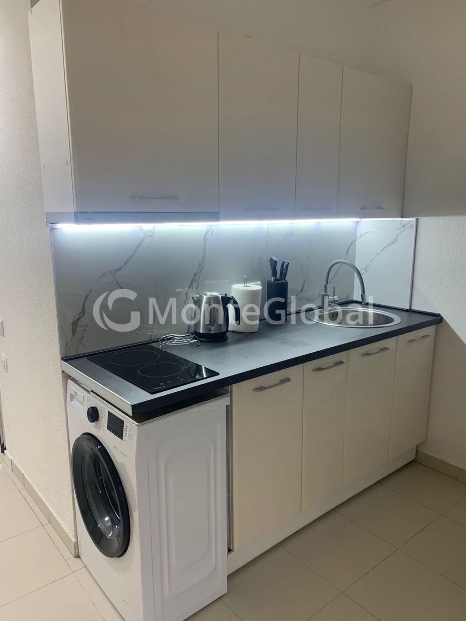 Flat in Budva, Montenegro, 148 m² - picture 3