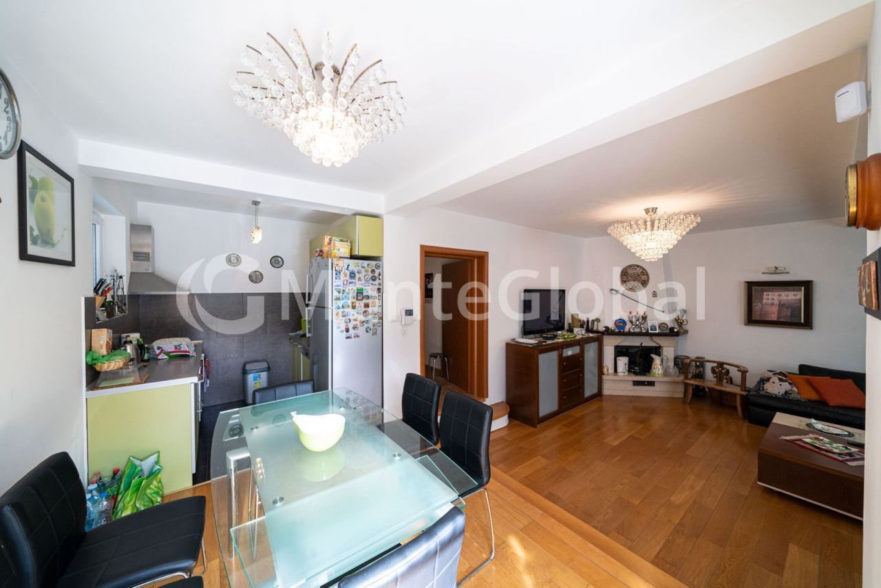 House in Kotor, Montenegro, 380 m² - picture 3