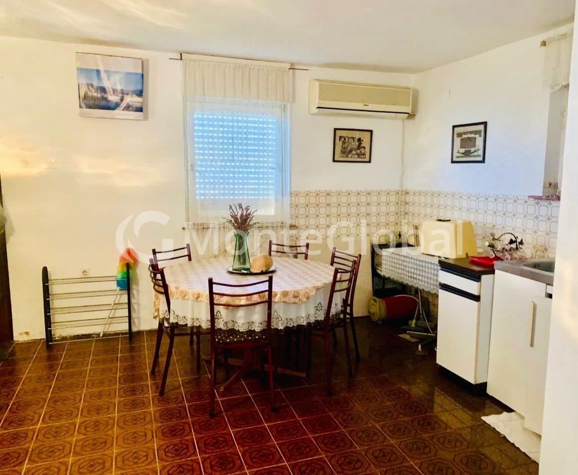 Casa a Dobra Voda, Montenegro, 200 m² - foto 4