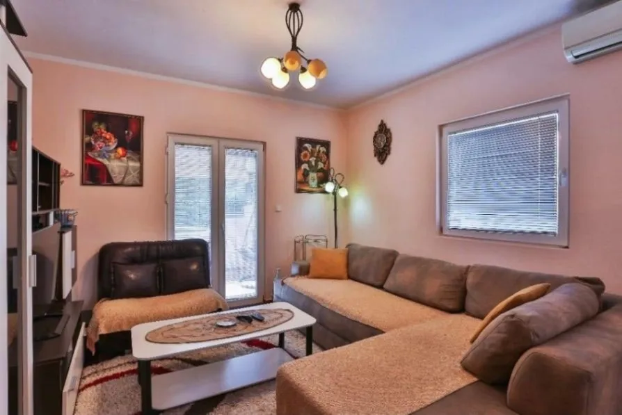 Casa en el Bar, Montenegro, 213 m² - imagen 4