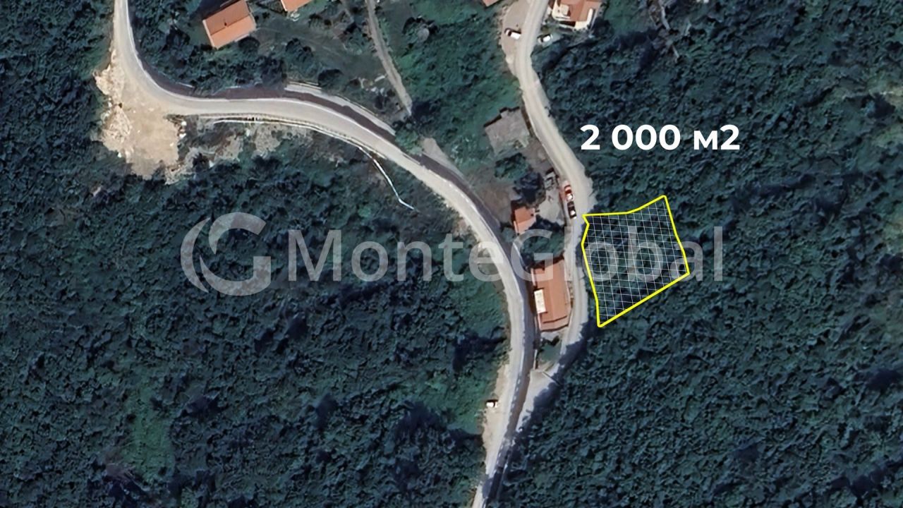 Land in Budva, Montenegro, 2 000 m² - picture 4