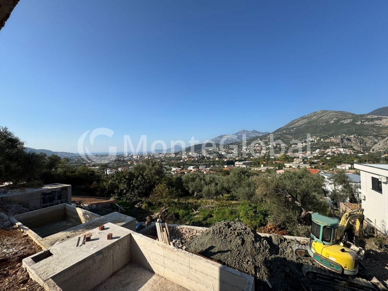 Haus in Bar, Montenegro, 180 m² - Foto 4