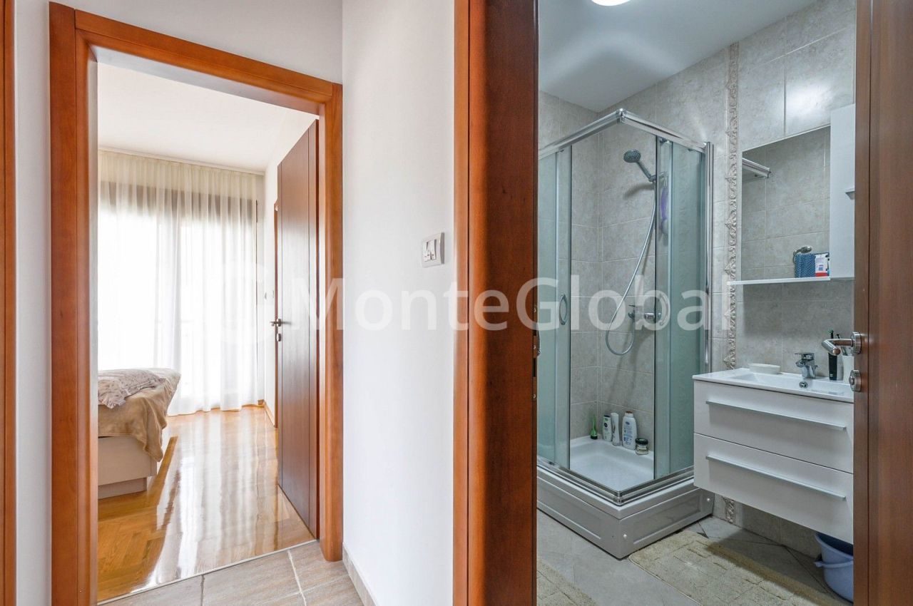 Appartement à Becici, Monténégro, 88 m² - image 5