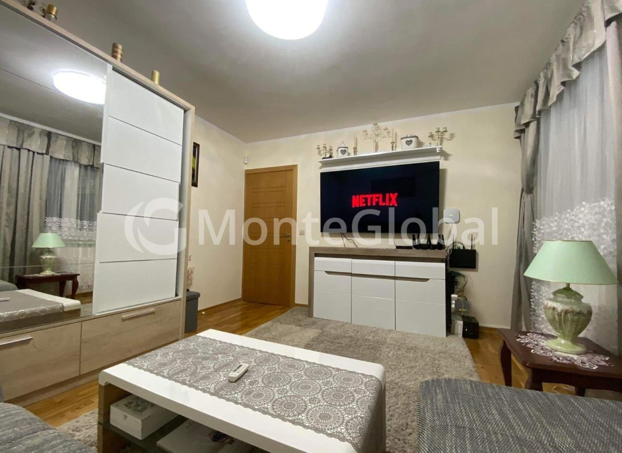 Casa en Sutomore, Montenegro, 290 m² - imagen 5