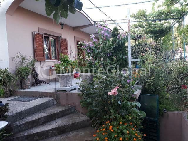 Haus in Bar, Montenegro, 108 m² - Foto 1