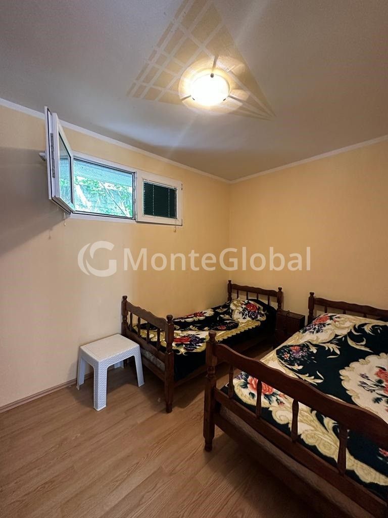 Flat in Igalo, Montenegro, 45 m² - picture 6