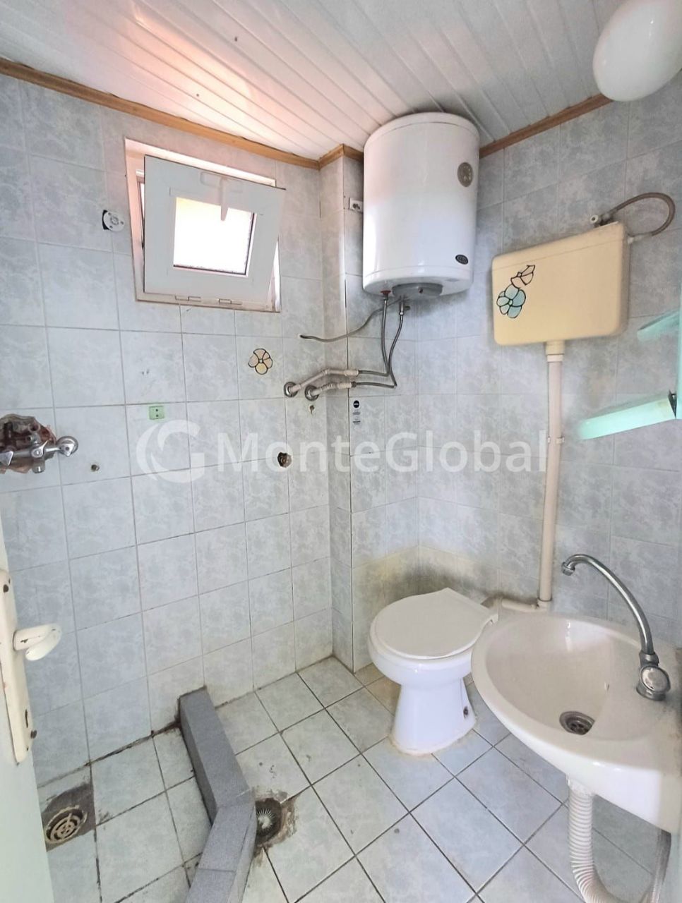 Piso en Sutomore, Montenegro, 48 m² - imagen 6