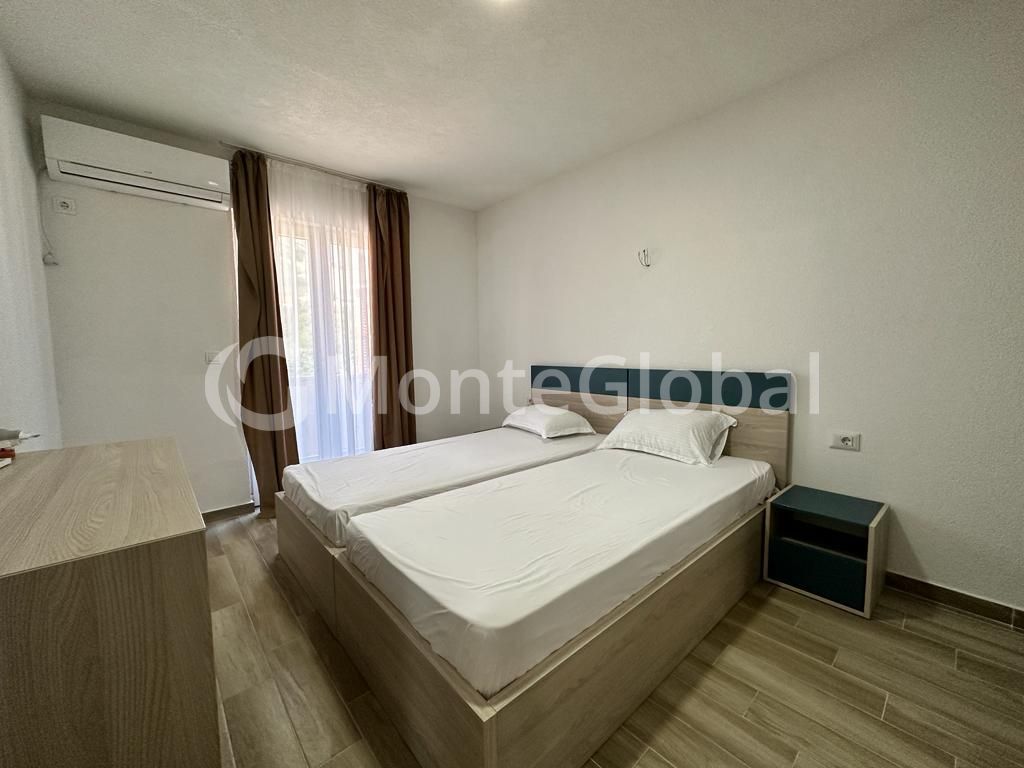 Casa en Dobra Voda, Montenegro, 170 m² - imagen 7