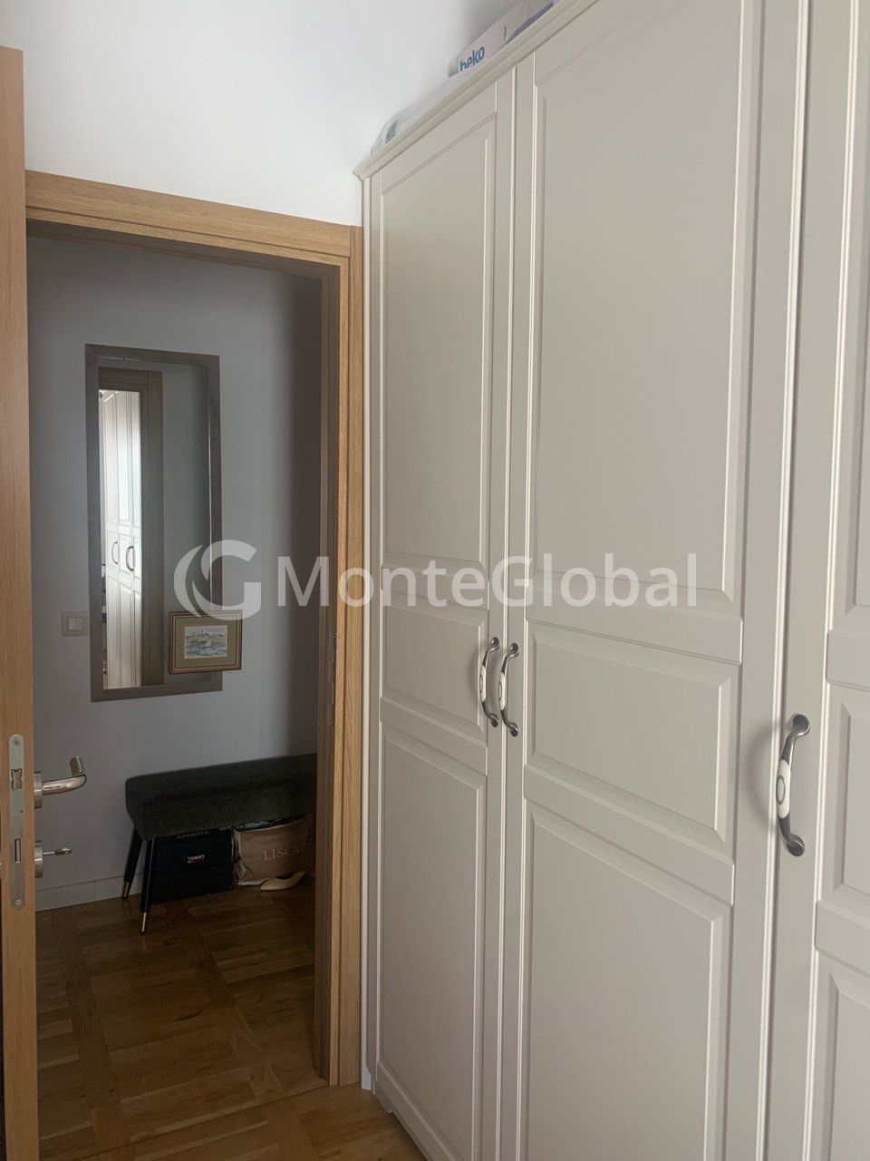 Flat in Dobrota, Montenegro, 52 m² - picture 7