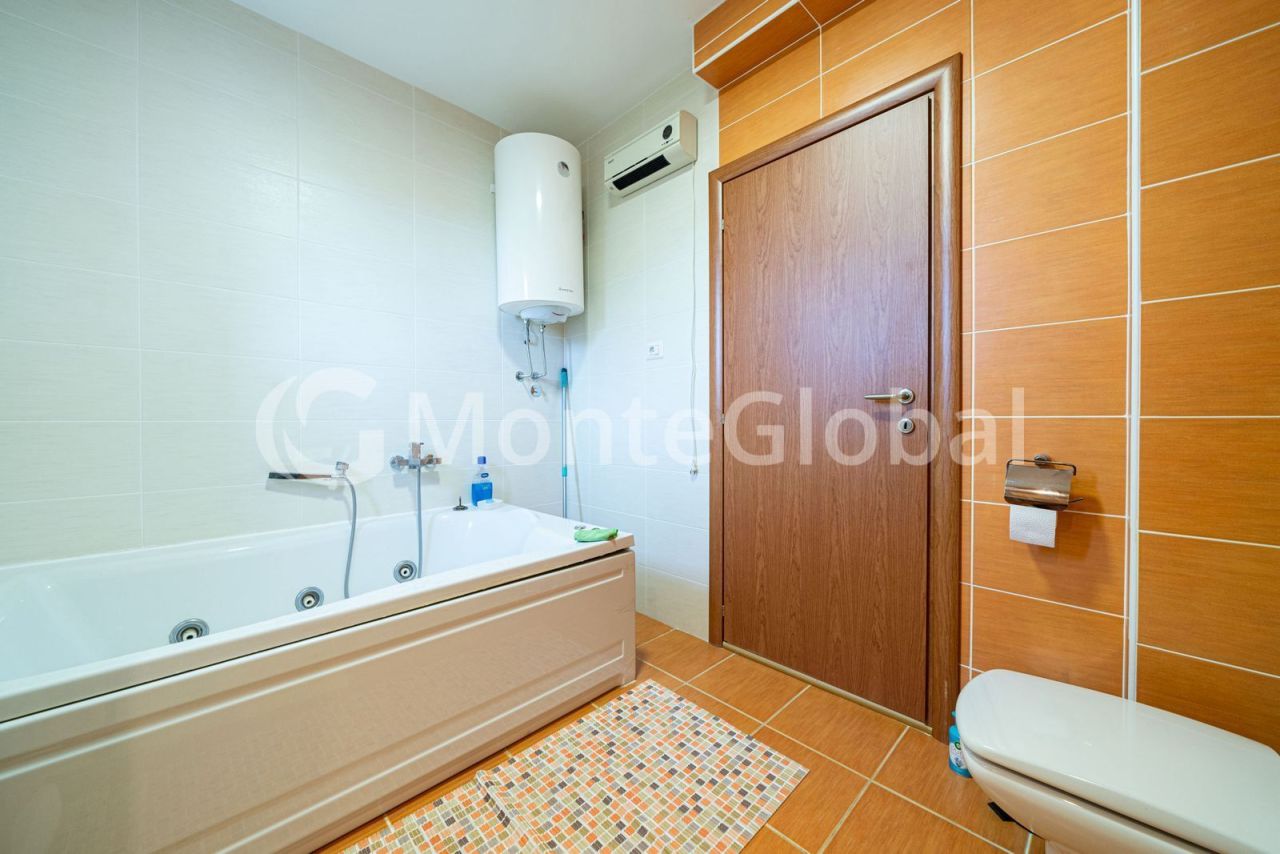 House in Kotor, Montenegro, 380 m² - picture 7