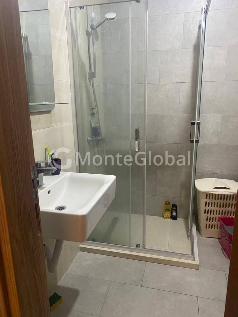 Piso en Dobrota, Montenegro, 78 m² - imagen 8