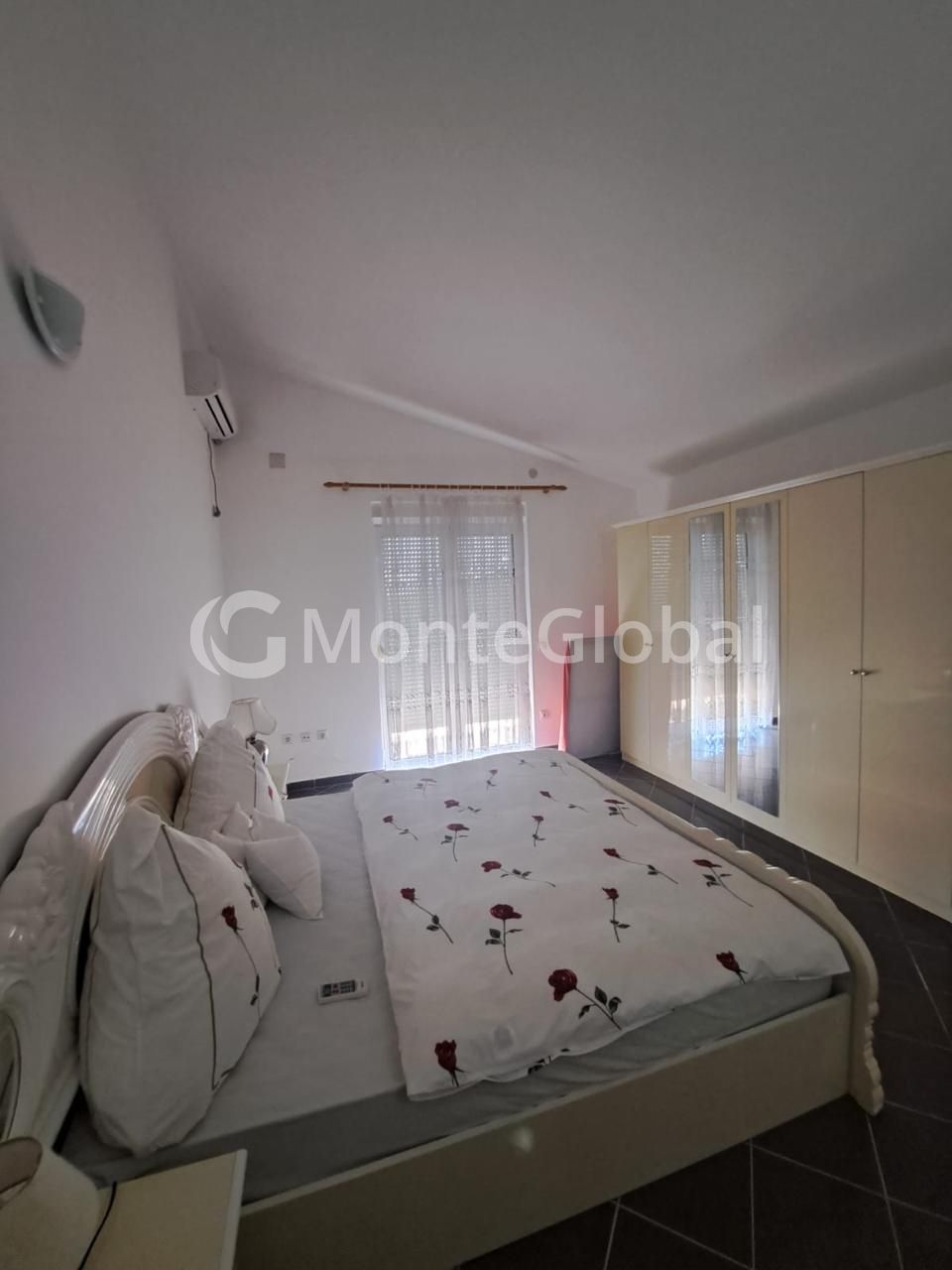 House in Sutomore, Montenegro, 355 m² - picture 8