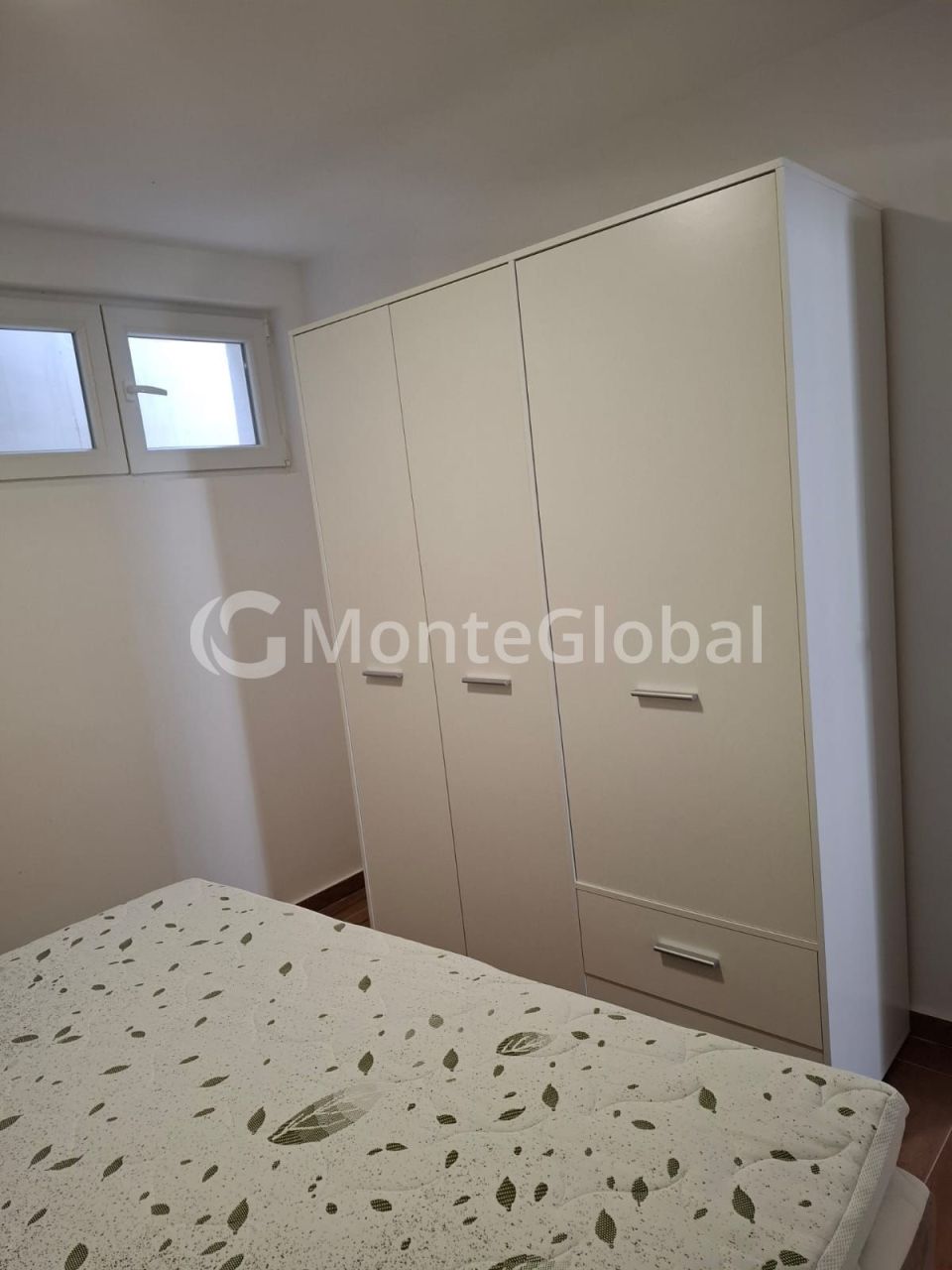 Piso en Dobra Voda, Montenegro, 54 m² - imagen 8