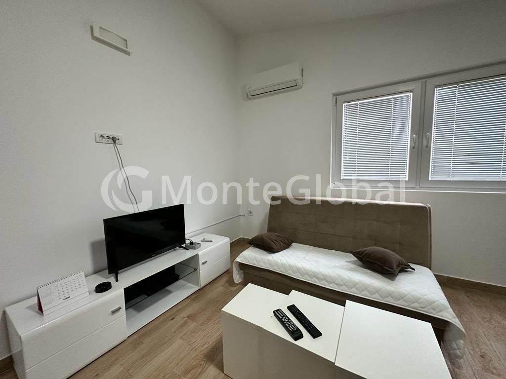 Haus in Bar, Montenegro, 200 m² - Foto 9