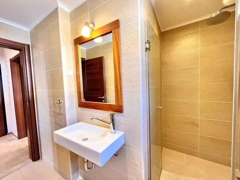 Flat in Budva, Montenegro, 75 m² - picture 9