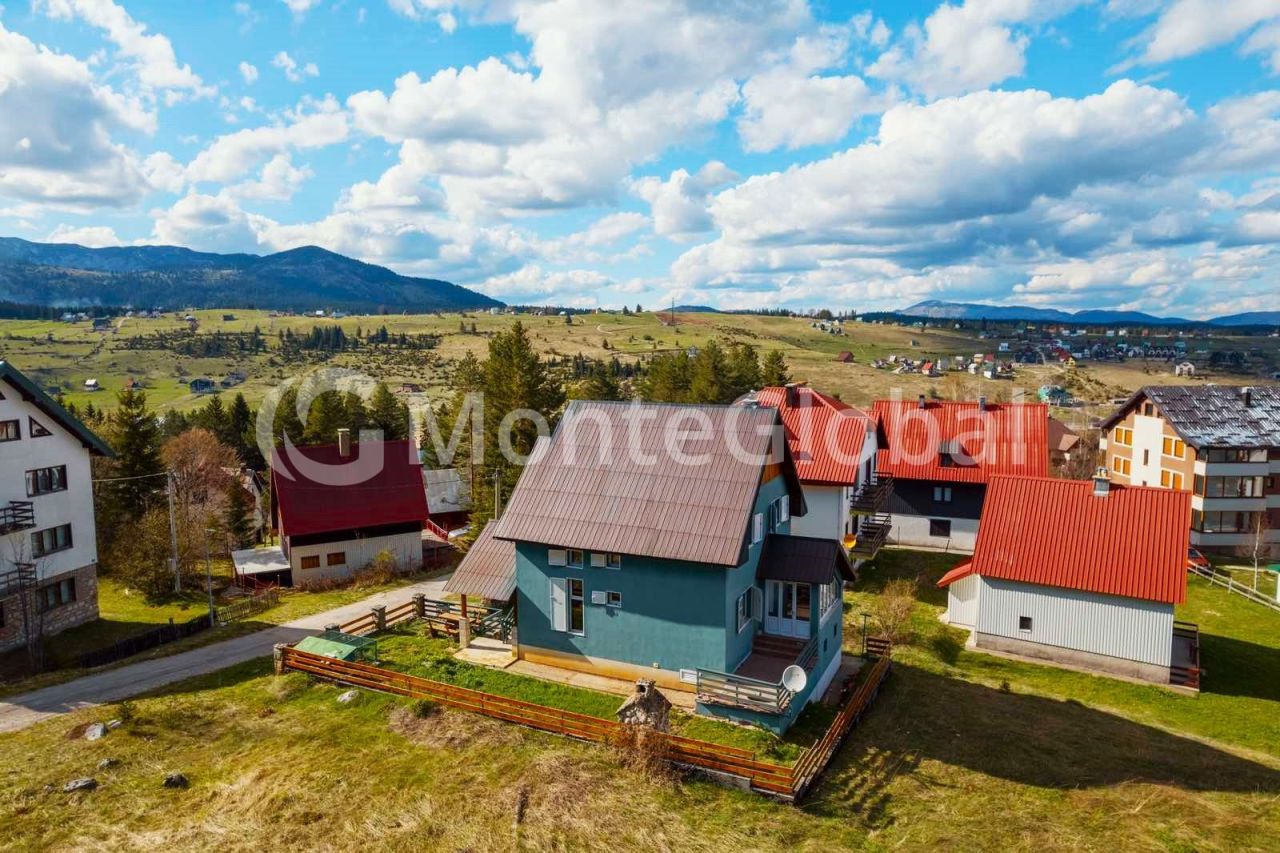 House in Zabljak, Montenegro, 203 m² - picture 9