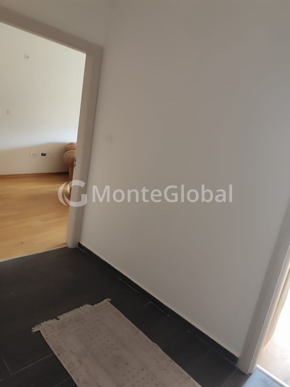 Piso en Podgorica, Montenegro, 66 m² - imagen 9