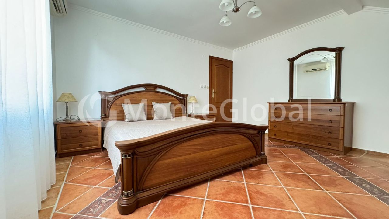 House in Sutomore, Montenegro, 340 m² - picture 9