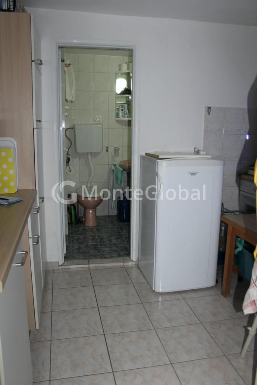 Flat in Sveti Stefan, Montenegro, 40 m² - picture 9