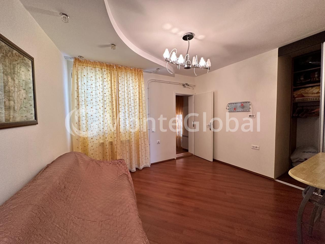 Haus in Bar, Montenegro, 1 000 m² - Foto 9