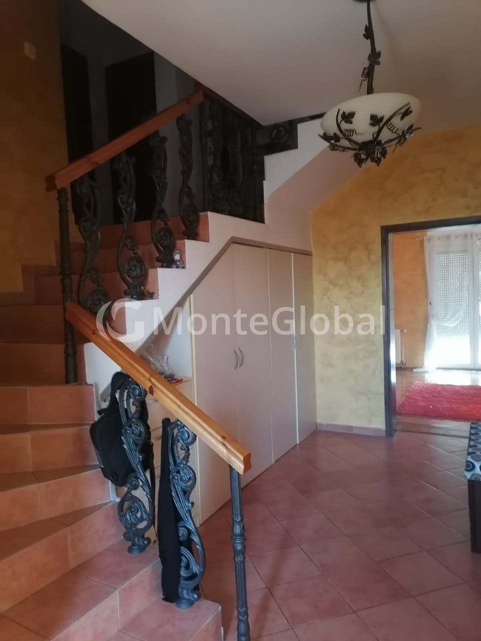 Casa en Podgorica, Montenegro, 350 m² - imagen 10