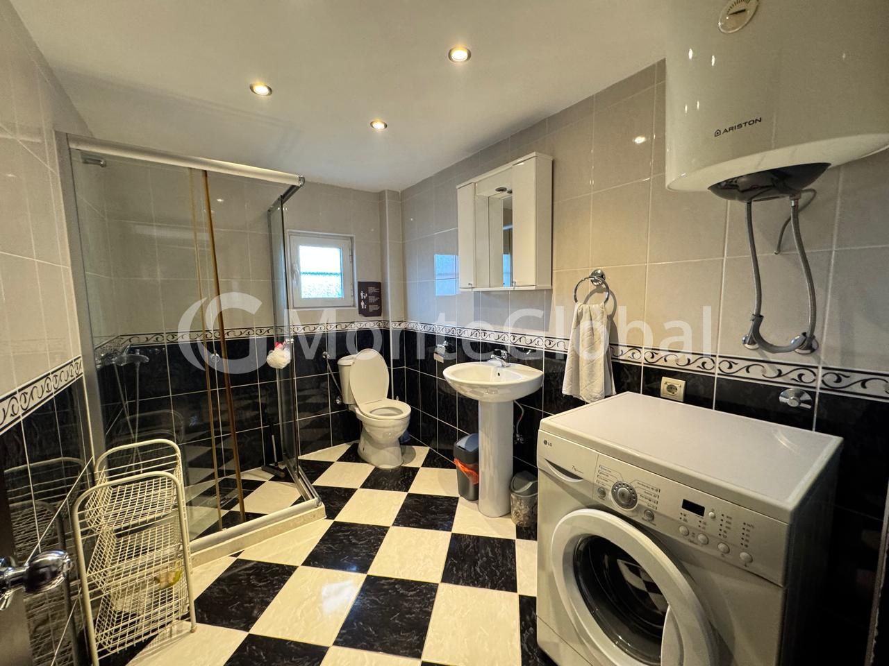 House in Bar, Montenegro, 180 m² - picture 10