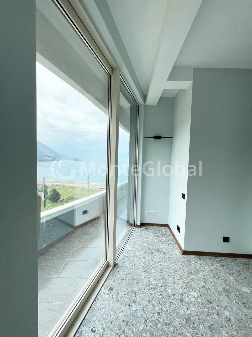 Appartamento a Becici, Montenegro, 115 m² - foto 11