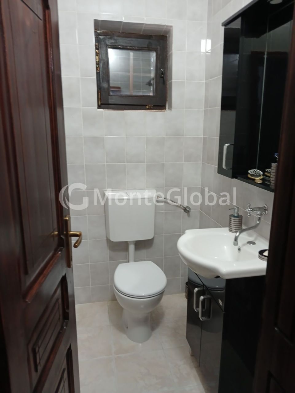 Appartamento a Krasici, Montenegro, 90 m² - foto 11