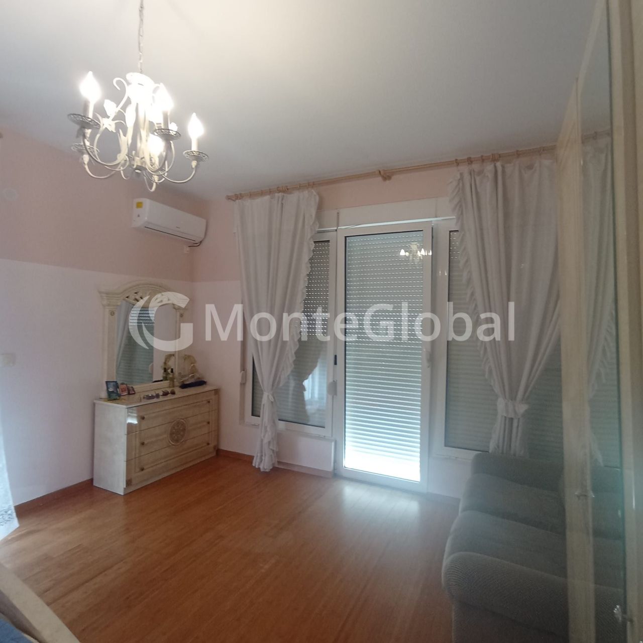 Haus in Budva, Montenegro, 537 m² - Foto 12