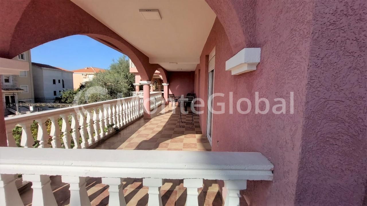 Flat in Budva, Montenegro, 87 m² - picture 12