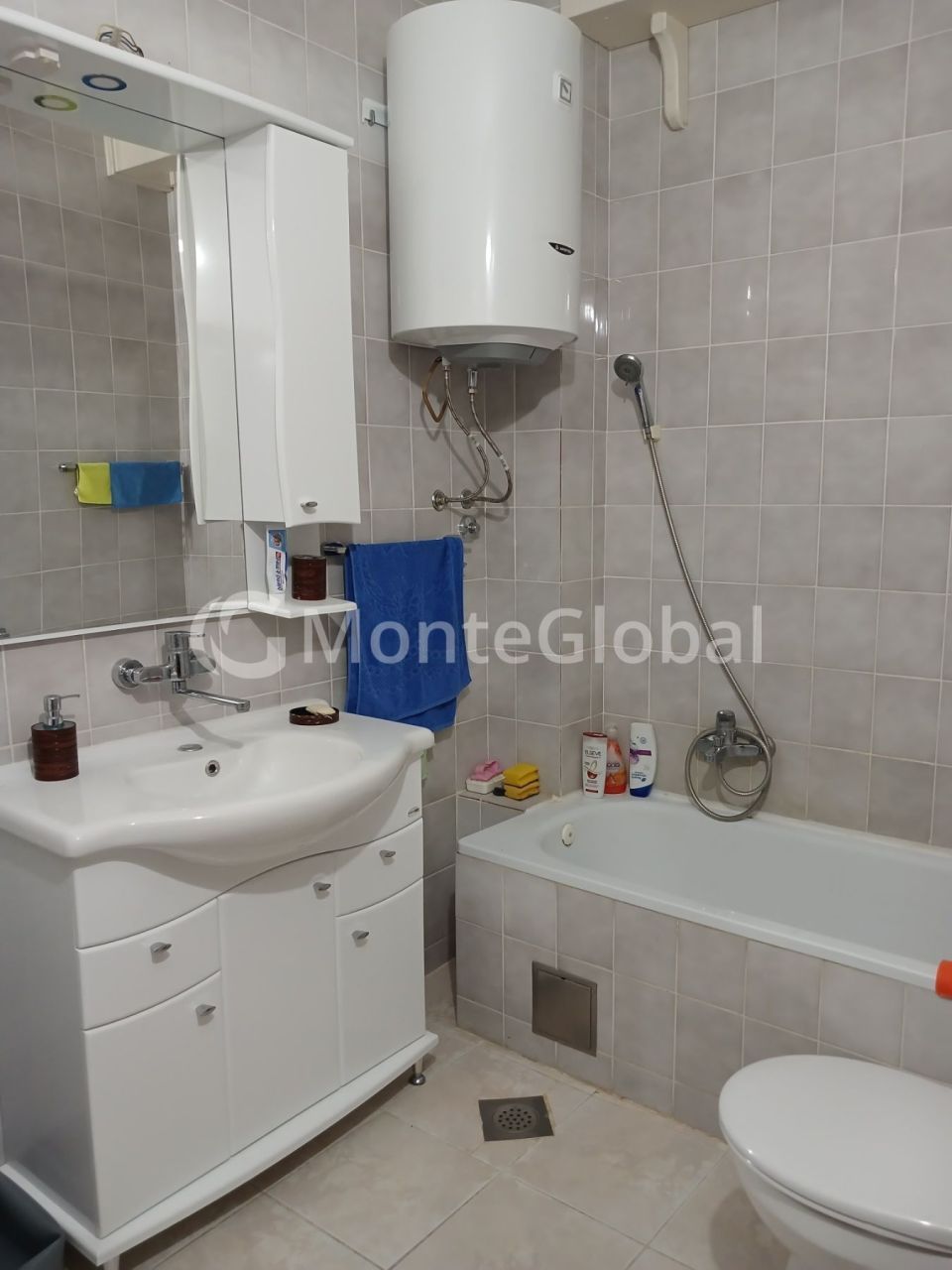 Appartamento a Krasici, Montenegro, 90 m² - foto 12
