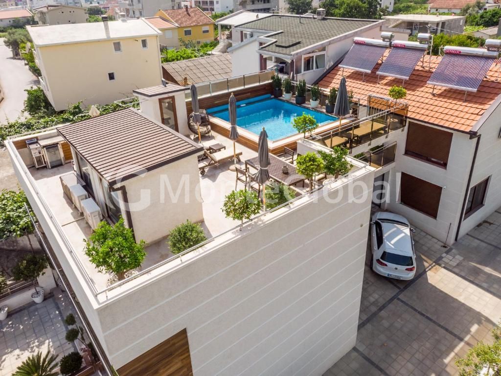 Haus in Bar, Montenegro, 200 m² - Foto 13