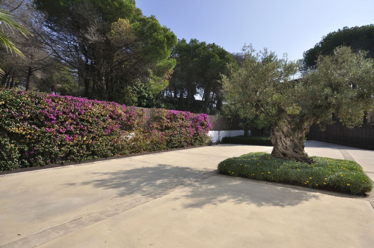 Villa in Sant Andreu, Spain, 700 m² - picture 6