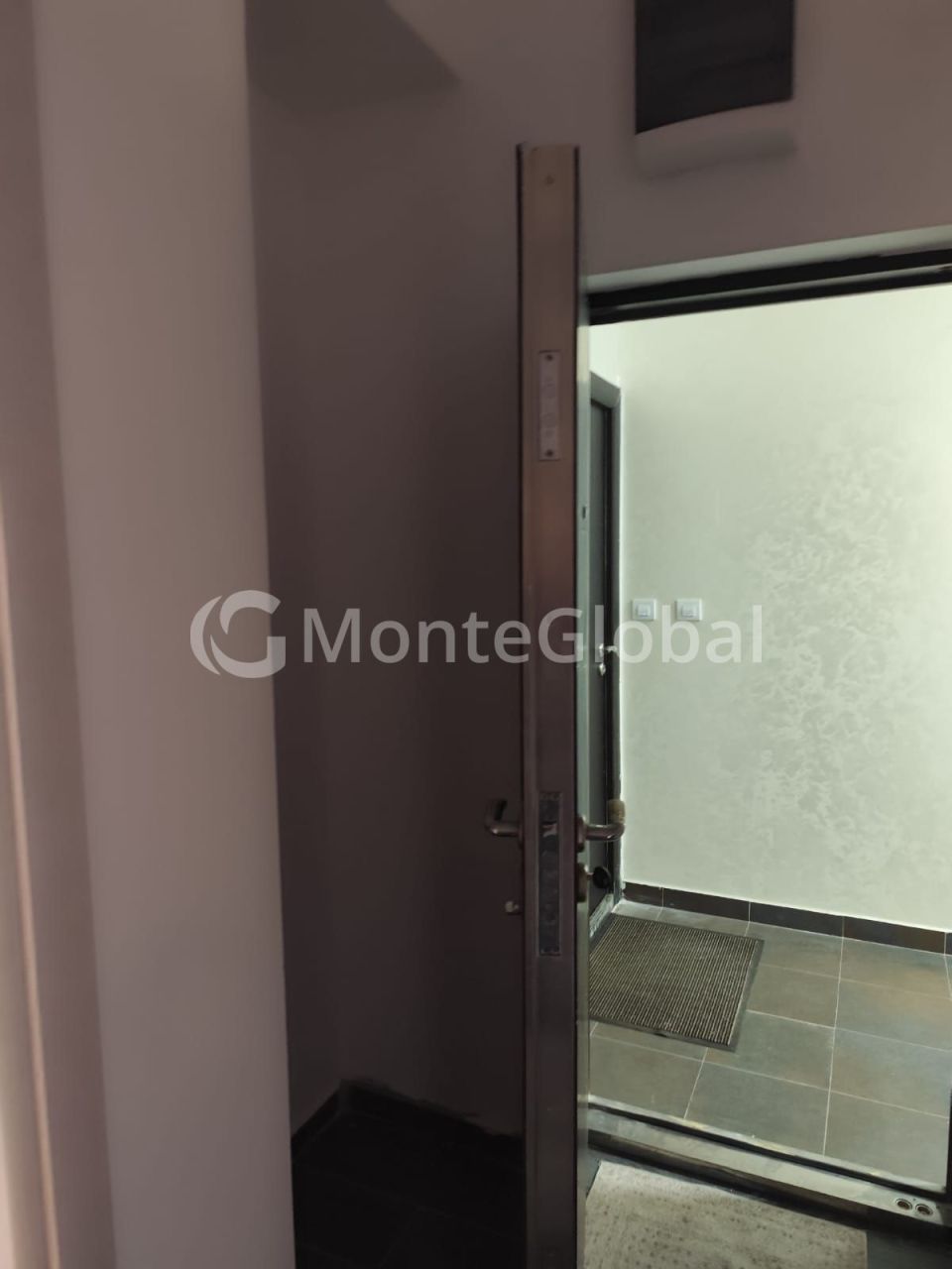 Piso en Podgorica, Montenegro, 66 m² - imagen 14