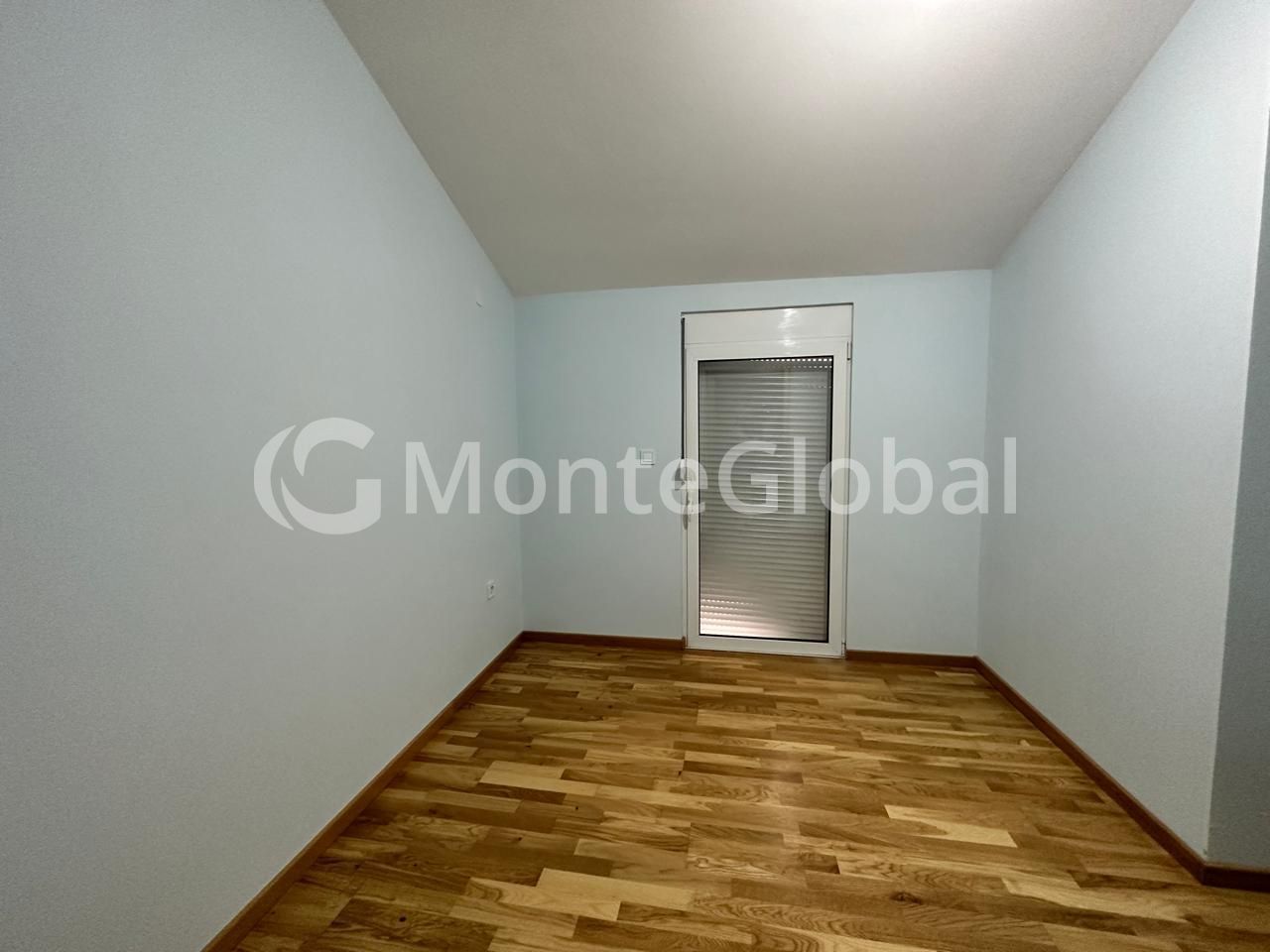 Haus in Bar, Montenegro, 1 000 m² - Foto 14