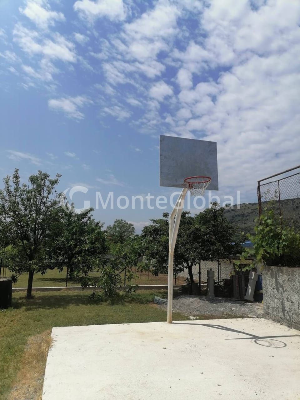 Casa en Podgorica, Montenegro, 350 m² - imagen 17